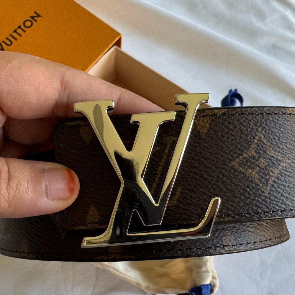 LV Initiales 40MM Reversible